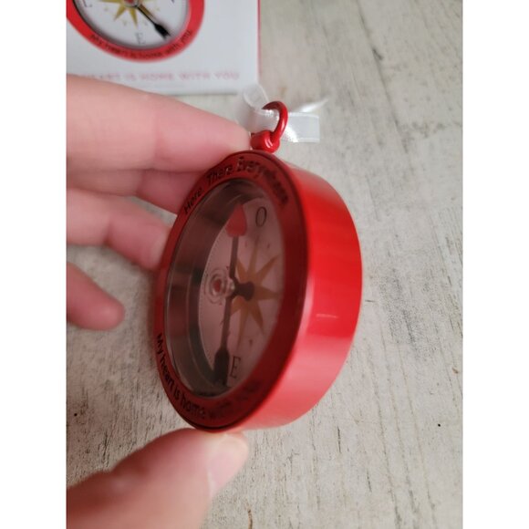 Hallmark my heart is home with you Compass ornament Xmas - Picture 3 of 6